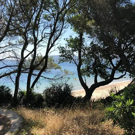 Lou Levant Vila Grimaud